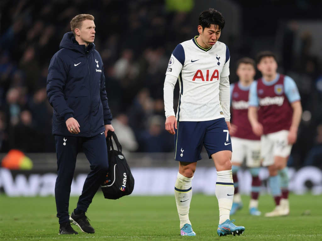 孙兴慜反思换场情绪：应以积极态度激励年轻队员